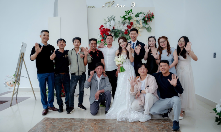 Đám cưới công ty